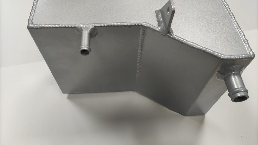 Depósito de Refrigerante en Aluminio - Con Cabezal de Desbordamiento - AG PARTS