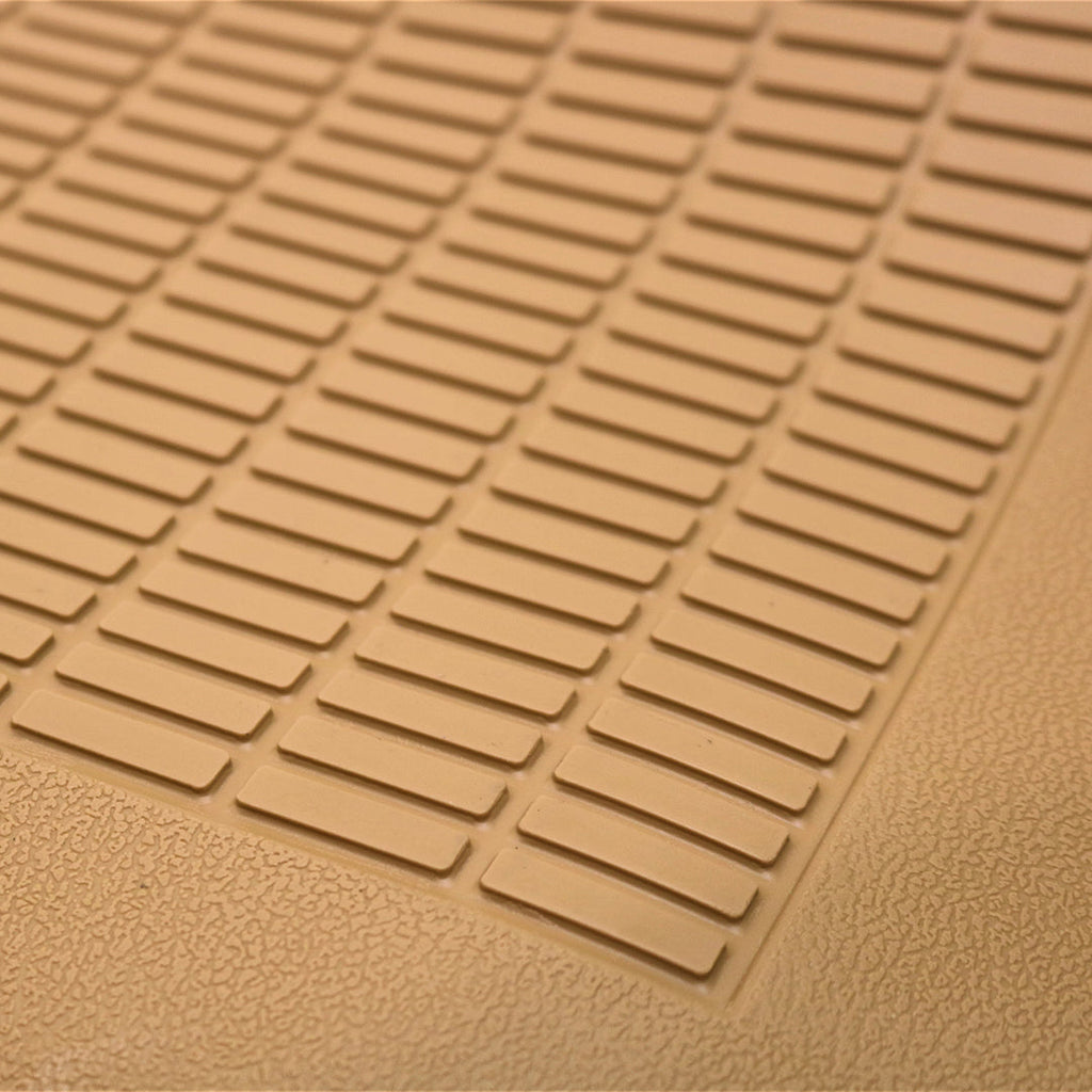 Tapis de sol avant Range Rover Classic de couleur Palomino assortie.


Convient au Range Rover Classic 2 portes de 1970 à 1995. - EXMOOR TRIM